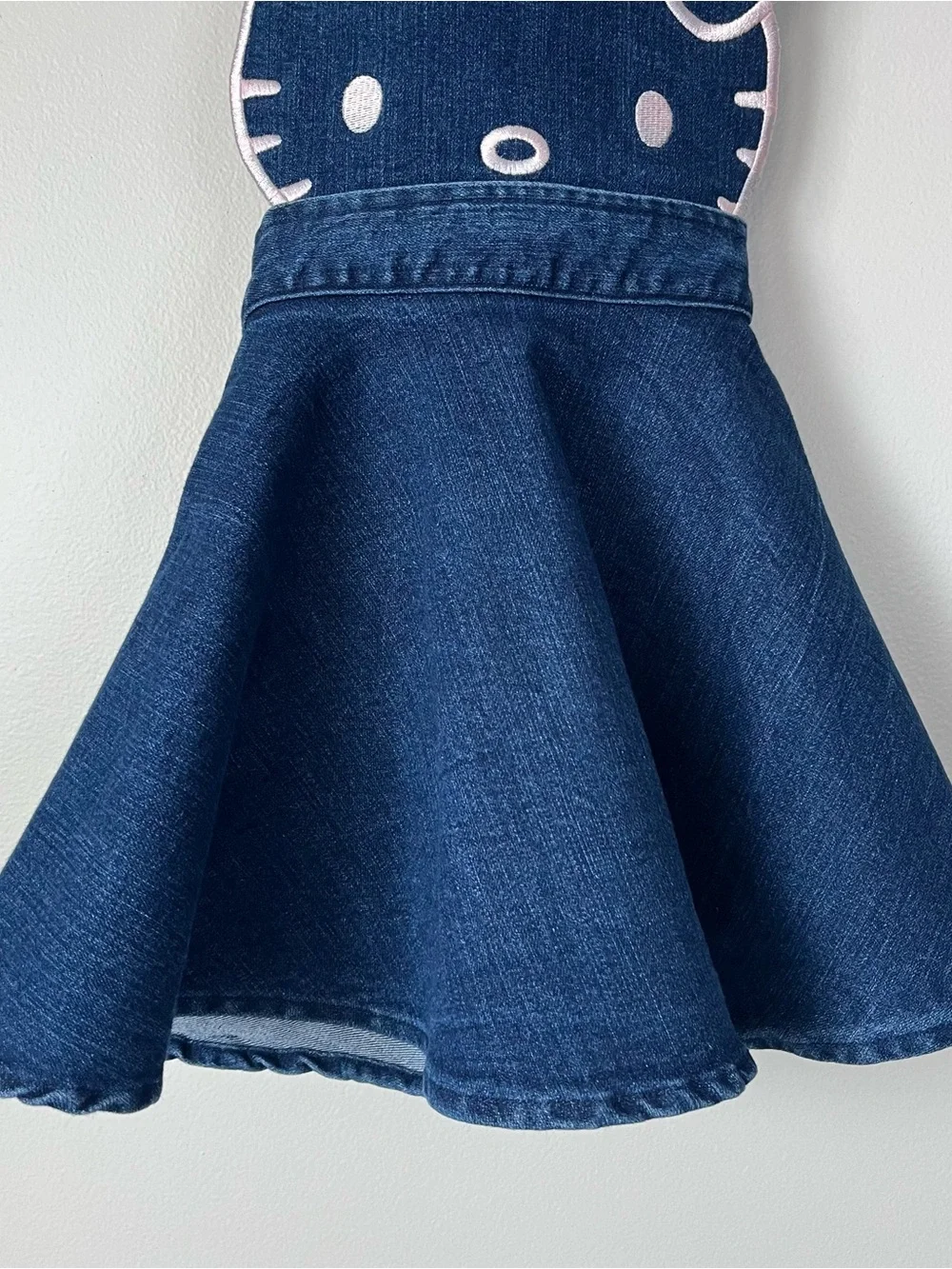 Sanrio Girls 3T Hello Kitty Dark Denim Jumper Dress Pink Embroidered Bib CUTE